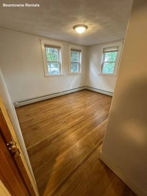HUGE No Fee 1 Bedroom 1 Bath 2