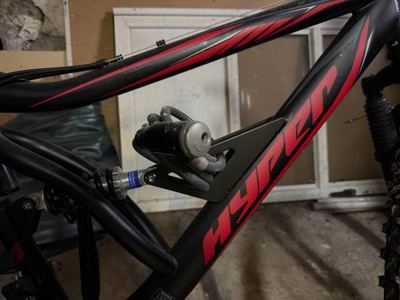 MOUNTAIN BIKE PACKAGE — BIKE + THULE RACK + HELMET + NEW PUMP — $225 4