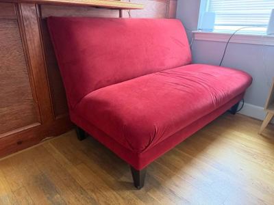 Loveseat 1