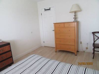 Furnished Union City room available Sept. 1st 7