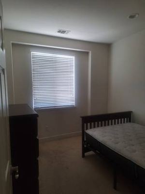 Room in townhouse for rent 1