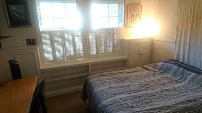 Own Room in Large Furnished 2-Bed Apartment 2