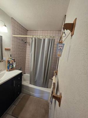 Private Room/Bath/Living Room 4