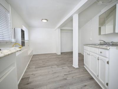 Downtown Location | Remodled | Power and Gas Included 8