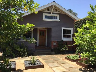 AWESOME PRIVATE 2BR 1BA + LOFT HWOOD COMPOUND W/ROOFDECK - MUST SEE!!! 1