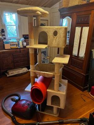 Nice cat tree 1