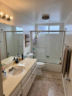 Room for Rent – Hermosa Beach (Walk to the Ocean, Must Love Animals!) 3