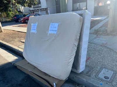 2 Very Good Condition FULL-SIZE Mattresses + Good Box Spring 4