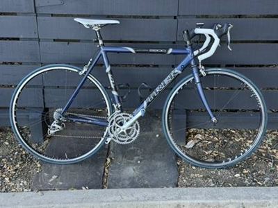 Trek 2200 Road Bike 1