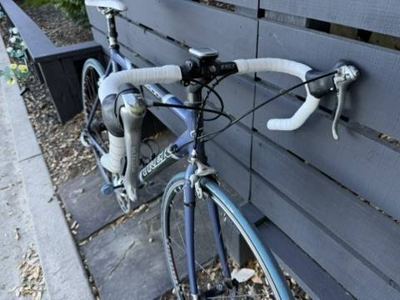 Trek 2200 Road Bike 2