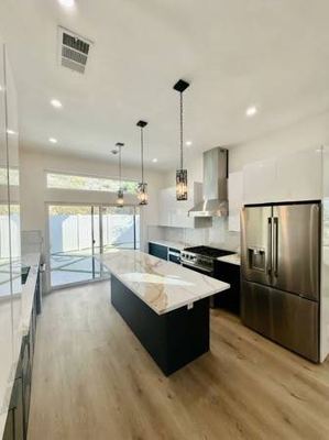 Brand-New 2-Bedroom, 3-Bath ADU in Woodland Hills – Solar, Private Out 5