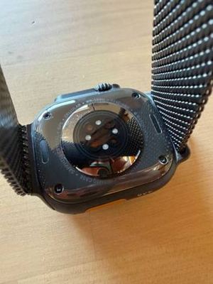 Apple Watch Ultra 3 49mm Black Titanium with Black Titanium Milanese L 2