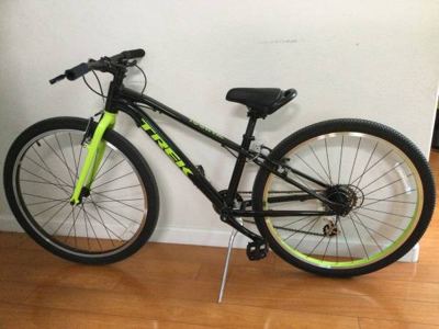 TREK Wahoo Kid Size 13”. Black/Green. Aluminum. 8 Speed. Like New Con 3