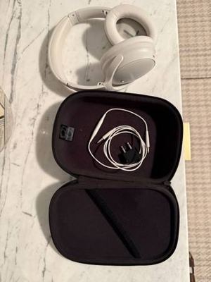 Bose QuietComfort Wireless Noise Cancelling Headphones – Excellent Condition 4