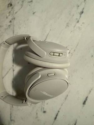 Bose QuietComfort Wireless Noise Cancelling Headphones – Excellent Condition 2