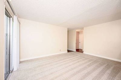 Modern Studio, SGT Available, Pet Friendly Community 2