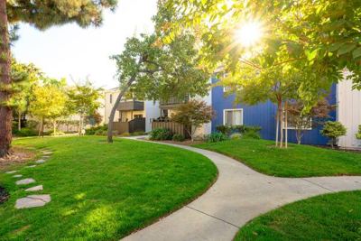 Modern Studio, SGT Available, Pet Friendly Community 8
