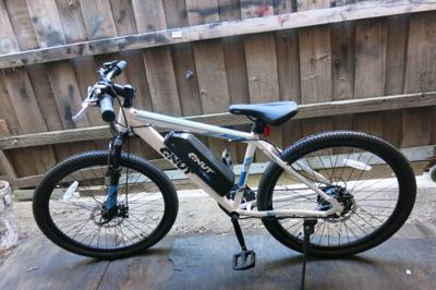Electric bicycle like new QNUT 26" 1