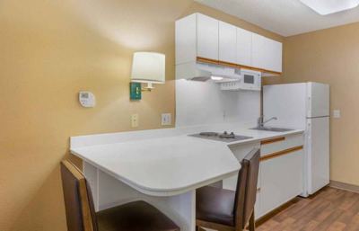 Fully Furnished Studio 7