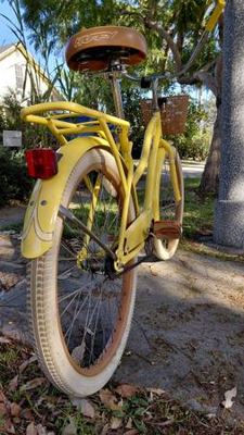 BEACH CRUISER BIKE w/Extras *LIKE NEW! *TUNED UP! *READY TO RIDE! 7