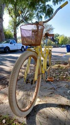 BEACH CRUISER BIKE w/Extras *LIKE NEW! *TUNED UP! *READY TO RIDE! 8