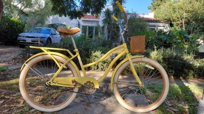 BEACH CRUISER BIKE w/Extras *LIKE NEW! *TUNED UP! *READY TO RIDE! 1