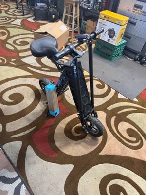 URB-E foldable electric scooter 2