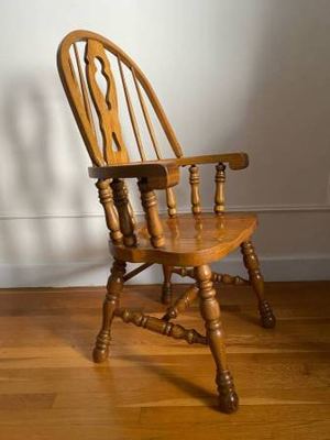 Mid-Century Cochrane Double Keyhole Bow Back Windsor Chair – Solid Oak 3
