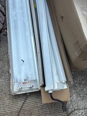 Shop lights - free 1