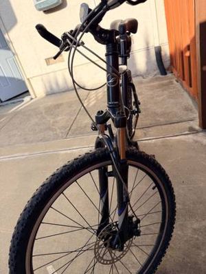 Giant Yukon Mountain Bike 2