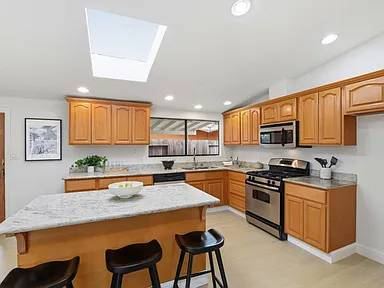 Beautiful Sunnyvale Home with Updated Kitchen & Patio 3