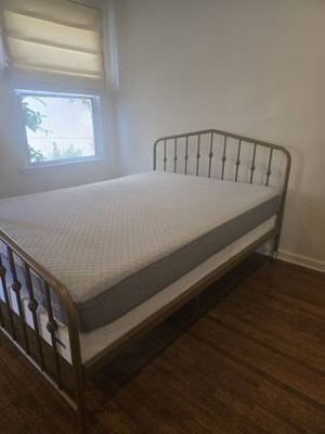 Full Sleep Number C2 mattress and bed frame 2