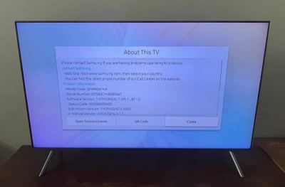 SAMSUNG 49" 4K Smart QLED TV 2