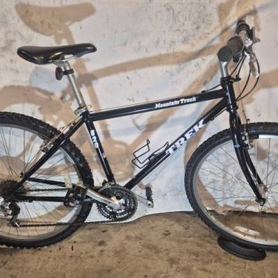 Trek 820 Sport Mountain Bike 26 inch wheels 3