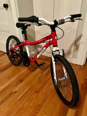 Specialized Hotrock 20 Street 6-speed kids hybrid bike in excellent condition 1