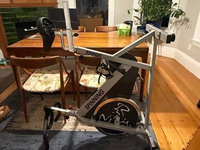 FREE STATIONARY BIKE - MUST GO - GREAT CONDITION 1