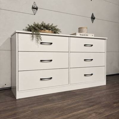 White 6-Drawer Dresser, Perfect for Bedroom or Nursery 1