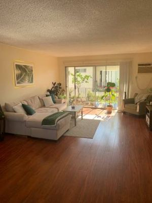 1br/1ba -Wonderful Oasis - Large Private Bedroom & Bathroom 2