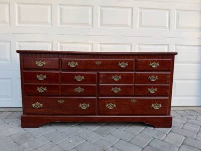Dresser with 7 drawers 1