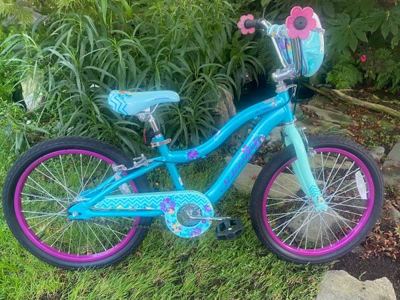 SCHWINN DEELITE KIDS GIRLS BIKE 20 INCH WHEELS LIKE NEW 1