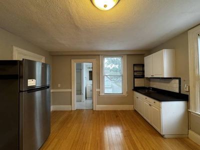 Extra large 2 Room Studio - Heat Included - Steps to Train at Sullivan 3