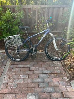 Raleigh Talus 3.0 Mountain Bike 26" 21-Speed Aluminum Hardtail Rear Basket Rack 1