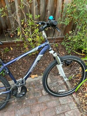 Raleigh Talus 3.0 Mountain Bike 26" 21-Speed Aluminum Hardtail Rear Basket Rack 2