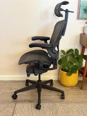 Herman Miller Remastered Aeron B Fully Loaded Like New (Headrest Not Included) 3