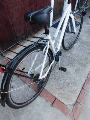 White Infinity Boss-3 Step-Through Hybrid Bike 3