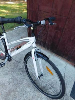White Infinity Boss-3 Step-Through Hybrid Bike 2