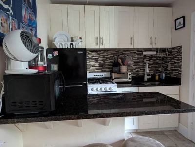 Looking for a female roommate 3