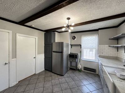 203 Third St #3 - Cambridge - Great Location! In Unit Laundry 3