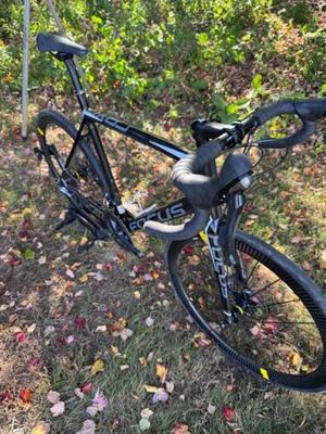 Focus Cayo Disc Carbon Road Bike 3