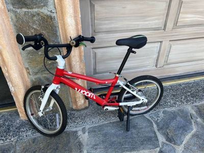 Woom 3 16" Kids Bike 1